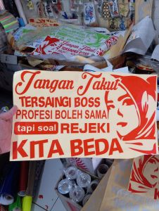STIKER CUTTING KATAKATA JANGAN TAKUT TERSANGI STIKERKACAMOBIL STIKERMOBIL