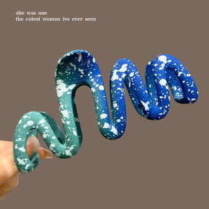 กิ๊บติดผมรูปฉลามขนาดใหญ่สีบล็อก 2024 กิ๊บติดผมสไตล์เกาหลีสำหรับผู้หญิง กิ๊บติดผมทรงคลื่น กิ๊บติดผมสำหรับตกแต่งผมด้านหลังศีรษะ