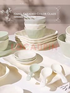 LOCAUPIN Christmas Gift Ideas Ceramic Tableware Set Gift Box Round Plate Bowl Japanese Style Dinnerware Modern Plates