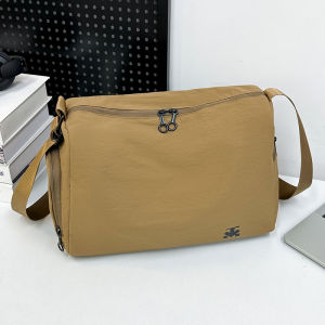 กระเป๋าสะพายข้างผ้าไนลอนสไตล์เกาหลีสำหรับทั้งชายและหญิง กระเป๋าสะพายข้างแบบลำลองสำหรับวัยรุ่น กระเป๋าสะพายข้างแบบน้ำหนักเบา กระเป๋าสะพายข้างแบบมีสายรัดด้านเดียว