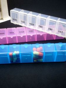 Transparent Rectangular Plastic Medicine Box Food Grade Colorful Large Capacity Portable Sealed Storage Organizer for Home Use