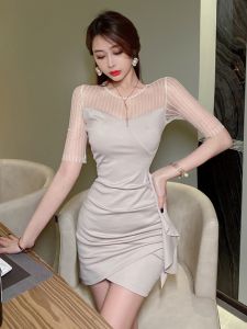 ชุดเดรสกระโปรงสั้นทรงเอเอวสูง แขนสั้น คอกลม ทรงเข้ารูป ชุดเดรสผู้หญิงสไตล์หวาน กระโปรงโพลีเอสเตอร์