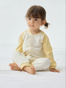 Q21 | Color-block Anti-bacterial Thermal One-piece Suit