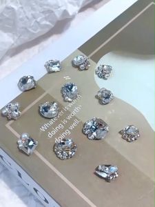 Super Sparkle Crystal Pile Diamond Nail Art Jewelry / Crooked heart rectangle right angle hand-set pearl nail art 美甲水晶堆钻
