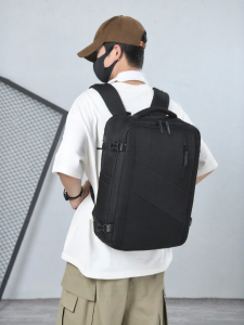 LUYIGUIZU | Large Capacity Lightweight Travel Backpack