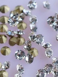 Czech Drill Oval Shape Transparent Sharp Bottom Drill: A Guide for DIY Jewelry, Nail Art & Clothing Decoration 3D Effect Micro Drill