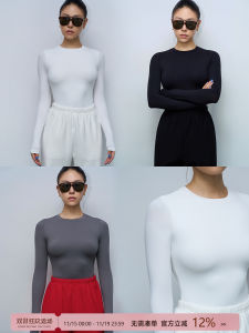 เสื้อยืดคอกลมแขนยาวทรงเข้ารูปคอกลมขนาดเล็กสไตล์คลาสสิกสองชั้นสำหรับฤดูใบไม้ร่วงและฤดูหนาว