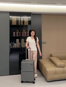 WALKTRIP | Large Capacity Front Opening Luggage