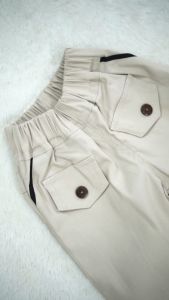 Jogercino Celana Chino Joger Bayi Laki Laki Newborn Warna Cream 0-9 6-12 Bulan & 1-2 Tahun Model Terbaru Tutup Kancing Katun Twill Strech Combet Premium Tebal Lembut Melar Elastis Menyerap Keringat