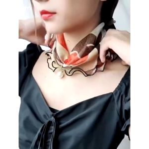 Khăn Lụa Vàng Thanh Lịch Và Thời Trang Với Tai Gỗ Ngọc Trai Khăn Quàng Cổ Thay Đổi Ren Vàng Khăn Quàng Cổ Thời -ESTLA
