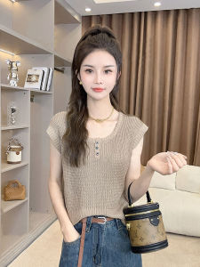 เสื้อถักไหมน้ำแข็งทรงเข้ารูปแขนสั้นสำหรับผู้หญิง ฤดูร้อน 2025 เสื้อคอตั้งแขนสั้นสไตล์เกาหลี ทรงเข้ารูป เสื้อผ้าทำงาน