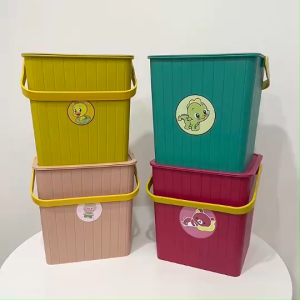 ถังเก็บของ ถังจัดระเบียบ ถังพลาสติกใส่ของอเนกประสงค์ พร้อมฝาปิดและหูหิ้ว กันน้ำ กันฝุ่น ถือจับง่าย ใช้งานสะดวก