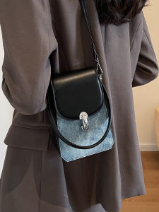 Fashionable Retro Square Handbag Womens Crossbody Phone Bag Spring Summer New Style Small Portable Bag Soft PU Leather