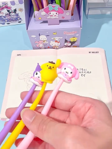 Pen Dakwat 三丽鸥软胶中性笔 Sanrio Shaker Gel Pen 1PC 0.5mm 卡通可爱摇摇乐学生文具墨水笔 Cute Cartoon Stationery Students