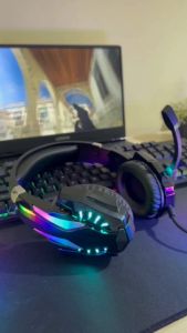 Aston Headset Gaming Kabel dengan Noise Cancelling & RGB Breathing\\n\\n Apa itu Aston Headset Gaming?\\n\\nAston Headset Gaming adalah headset gaming kabel yang dirancang khusus untuk memberikan pengalaman bermain game yang luar biasa. Dengan teknologi noise cancelling dan fitur RGB Breathing, Aston Headset Gaming memberikan suara stereo berkualitas tinggi dan pencahayaan yang menarik untuk meningkatkan suasana gaming Anda.\\n\\n Spesifikasi Teknis Aston Headset Gaming\\n\\nBerikut ini adalah spesifikasi teknis dari Aston Headset Gaming:\\n\\n- Tipe: Headset Kabel Gaming\\n- Driver: 50mm\\n- Sensitivity: 105 dB\\n- Impedance: 32 Ohm\\n- Frequency Response: 20 Hz - 20 kHz\\n- Noise Cancelling: Yes\\n- RGB Breathing: Yes\\n- Splitter Jack: Yes\\n\\n Kelebihan Aston Headset Gaming\\n\\nAston Headset Gaming memiliki beberapa kelebihan yang menjadikannya pilihan yang baik untuk para gamer:\\n\\n- Suara stereo berkualitas tinggi dengan teknologi noise cancelling\\n- Pencahayaan RGB Breathing yang menarik\\n- Splitter Jack yang memungkinkan penggunaan headset dan mikrofon secara terpisah\\n- Garansi 1 tahun untuk perlindungan tambahan\\n\\n Bagaimana Cara Menggunakan Aston Headset Gaming?\\n\\nBerikut ini adalah langkah-langkah penggunaan Aston Headset Gaming:\\n\\n1. Hubungkan headset ke perangkat Anda menggunakan kabel 3.5mm\\n2. Pastikan volume diatur sesuai dengan preferensi Anda\\n3. Gunakan fitur noise cancelling jika diperlukan\\n4. Nikmati pencahayaan RGB Breathing saat bermain game\\n\\n Tips Menggunakan Aston Headset Gaming\\n\\nBerikut ini adalah beberapa tips menggunakan Aston Headset Gaming:\\n\\n- Gunakan fitur noise cancelling saat bermain game yang membutuhkan konsentrasi tinggi\\n- Atur pencahayaan RGB Breathing sesuai dengan preferensi Anda\\n- Jangan lupa untuk merawat headset agar tetap dalam kondisi baik\\n\\n Apa itu Splitter Jack pada Aston Headset Gaming?\\n\\nSplitter Jack pada Aston Headset Gaming adalah fitur yang memungkinkan penggunaan headset dan mikrofon secara terpisah. Dengan Splitter Jack, Anda dapat menghubungkan headset ke perangkat Anda dan menghubungkan mikrofon ke perangkat lain jika diperlukan.\\n\\n Manfaat Splitter Jack pada Aston Headset Gaming\\n\\nBerikut ini adalah manfaat Splitter Jack pada Aston Headset Gaming:\\n\\n- Memungkinkan penggunaan headset dan mikrofon secara terpisah\\n- Memudahkan pengaturan audio untuk perangkat yang berbeda\\n- Meningkatkan fleksibilitas penggunaan headset\\n\\n Cara Menggunakan Splitter Jack pada Aston Headset Gaming\\n\\nBerikut ini adalah cara menggunakan Splitter Jack pada Aston Headset Gaming:\\n\\n1. Hubungkan kabel splitter ke kabel 3.5mm dari headset\\n2. Hubungkan kabel splitter ke perangkat Anda\\n3. Hubungkan mikrofon ke perangkat lain jika diperlukan\\n\\n Apa itu Garansi 1 Tahun pada Aston Headset Gaming?\\n\\nGaransi 1 tahun pada Aston Headset Gaming adalah perlindungan tambahan yang diberikan oleh produsen untuk melindungi konsumen dari kerusakan yang mungkin terjadi selama periode garansi.\\n\\n Syarat & Ketentuan Garansi 1 Tahun pada Aston Headset Gaming\\n\\nBerikut ini adalah syarat dan ketentuan garansi 1 tahun pada Aston Headset Gaming:\\n\\n- Garansi hanya berlaku untuk produk yang dibeli dari penjual resmi\\n- Garansi tidak berlaku untuk kerusakan yang disebabkan oleh penggunaan yang tidak sesuai atau kecelakaan\\n- Garansi dapat dihubungi melalui saluran layanan pelanggan yang ditentukan\\n\\n Cara Klaim Garansi 1 Tahun pada Aston Headset Gaming\\n\\nBerikut ini adalah cara klaim garansi 1 tahun pada Aston Headset Gaming:\\n\\n1. Hubungi saluran layanan pelanggan yang ditentukan\\n2. Tunjukkan bukti pembelian dan deskripsikan masalah yang terjadi\\n3. Ikuti petunjuk dari tim layanan pelanggan untuk proses klaim\n}