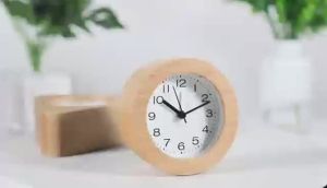 3 Inches Round Wooden Alarm Clock with Arabic Numerals Non-Ticking Silent Backlight Battery Operated Wood Table Desk Alarm Clock