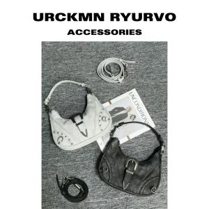 Retro Korean Style Shoulder Bag with Vintage Belt Buckle Underarm Commuter Rivet High-End Feelings Versatile Handbag