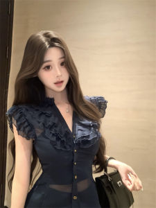 เสื้อเชิ้ตผ้าชีฟองทรงเข้ารูปคอวีแขนพองสไตล์ฝรั่งเศสสำหรับผู้หญิงในช่วงฤดูร้อน เสื้อเชิ้ตผ้าตาข่ายทรงเข้ารูปดีไซน์เก๋ไก๋