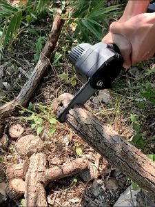 YS【Local Delivery】Japanese original Cordless Electric Mini portable Chainsaw 6-Inch 36V Handheld Mini Pruning Shears Chainsaw,Electric Woodworking Cutting Pruning Saw Rechargeable Lithium Battery Chain Saw