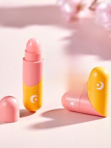 Childrens Lipstick Double Headed Heart Shaped Moisturizing Lip Balm for Girls Student Lip Gloss Natural Color Boosting