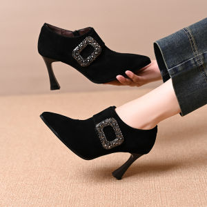 รองเท้าส้นสูงหัวแหลมสุดหรูสำหรับผู้หญิง ฤดูใบไม้ร่วง/ฤดูหนาว รองเท้าบู๊ตกันหนาวแบบลำลอง ทรงหัวแหลม วัสดุหนังสีน้ำตาล