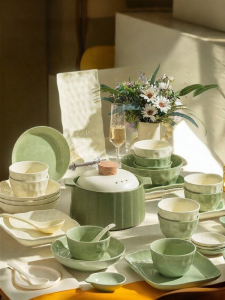 JINGDITAOCI | Cream Underglaze Home Use Ceramic Dinnerware Set