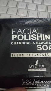 FACIAL POLISHING CHARCOAL & BLACKSEED SOAP
