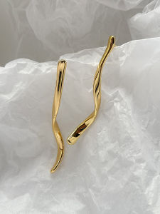 Minimalist Long Metal Earrings Women Fashionable Wave Twist Line Studs Elegant Trendy Hoop Fresh out Alloy Geometric Jewelry