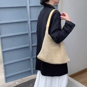 Women Straw Hobo Bag Woven Beach Purse Lightweight Shoulder Bag with Clutch for Travel