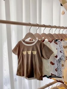 ชุดเด็ก เสื้อยืดแขนสั้น พร้อมกางเกงขาสั้น ลายหมี แฟชั่นฤดูร้อน สำหรับเด็ก