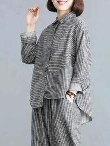 ชุดแฟชั่นฤดูใบไม้ผลิสไตล์ย้อนยุคขนาดใหญ่สำหรับผู้หญิง ชุดสองชิ้นลายทางทรงสลิมฟิตสำหรับวัยกลางคนและผู้สูงอายุ