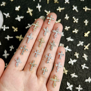 ชุดตกแต่งเล็บ 10 ชิ้น สไตล์หรูหรา 3 มิติ สีทองเงิน ประดับคริสตัลเลียนแบบเพชรน้ำ ดีไซน์ Y2K สำหรับตกแต่งเล็บ DIY