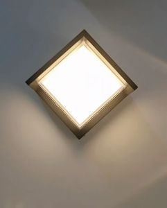 Đèn gắn tường trang trí ngoài trờitrong nhà hiện đại VuôngTròn Cao cấp - mã 154