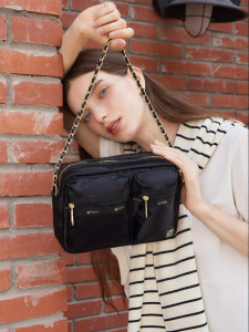 LeSportsac | Elegant Plain Crossbody Bag L200
