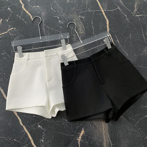 กางเกงขาสั้นทรงสลิมฟิตเอวสูงสีขาวสำหรับผู้หญิง ฤดูใบไม้ร่วง กางเกงขาสั้นสีดำเพิ่มความสง่างามสำหรับผู้หญิงส่วนเล็ก กางเกงขายาวทรงหลวมสไตล์เกาหลี