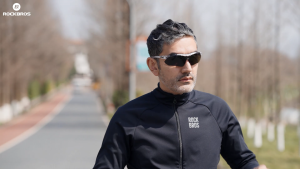 【มาถึงใน 3 วัน】ROCKBROS แว่นตากันแดดกีฬาสำหรับผู้หญิงผู้ชายเลนส์เลนส์เปลี่ยนสีโพลาไรซ์แว่นตาขี่จักรยาน  มีกรอบสายตาสั้นและแถบคาดศีรษะถอดได้ (เพียงเลนส์เดียว)