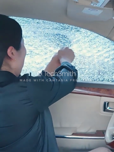 Dụng cụ phá kính ô tô cao cấp kèm cắt dây an toàn khẩn cấp - Phụ kiện ô tô cần thiết trên xe