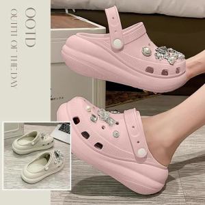 รองเท้าแตะสุดชิคสำหรับทุกโอกาส ดีไซน์โฮลพร้อมประดับเพชร พื้นรองเท้านุ่ม กันลื่นได้ดี สไตล์ล้ำสมัย