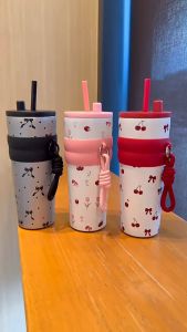 กระบอกน้ำเก็บความเย็น พร้อมหูหิ้ว ลายการ์ตูนสวย พร้อมหลอด สแตนเลส SUS304 ขนาด 700 ml.  AX-1209