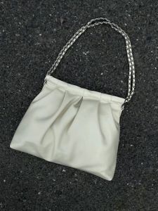 Niche Style Fancy Ruched Chain Bag Female 2024 New Lazy Wind Large Capacity Hobo Bag Shoulder Tote Bag