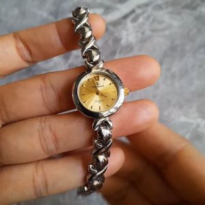 Đồng hồ nữ Vanguard II mặt trãi tia sang trọng second hand si nhật- đã qua sử dụng