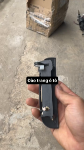 Tay mở cửa ngoài xe đông phong ben tải vừa 35 -6 tấn tay mở cửa xe ô tô tải