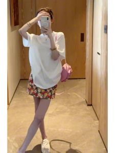 YUEZHONGWEI | Áo thun nữ tay ngắn cổ tròn màu trắng mùa hè 2025 phong cách mới rộng rãi nửa tay màu trơn cơ bản áo thun thường ngày