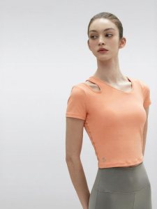Áo Ngắn Tay Ôm Body Không Cần Đeo Áo Ngực