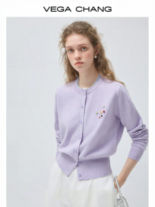VEGA CHANG | Áo Sweater Len Cổ Tròn Màu Tím Đầu Thu