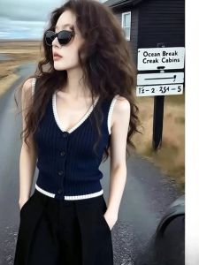 Loowmane | Summer Wearing V-neck Slim-fit Vest