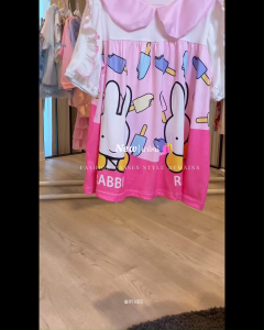 BB167 เดรสเด็กสไตล์เกาหลี ลายกระต่ายชมพู ใส่แล้วหวานมาก เดรสกระต่ายเกาหลี แขนตุ๊กตาฟรุ้งฟริ้ง น่ารักจนต้องมอง