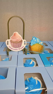 Specialty Tongs for Cupcakes and Muffins