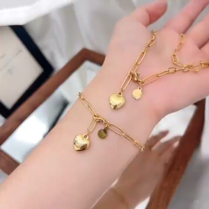 Womens Necklace Set Original 18K Saudi Gold Heart Love Womens Pendant Necklace and Earring Accessories Jewelry Gifts Hypoellergic