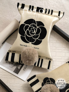 Luxurious Fabric Tissue Box Cover Small Fragrance Style for Car Use European Vintage Style Room Bathroom Vehicle Tissue Cover